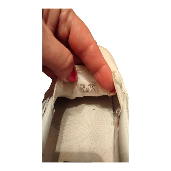 Vans - Picture 4 of 7